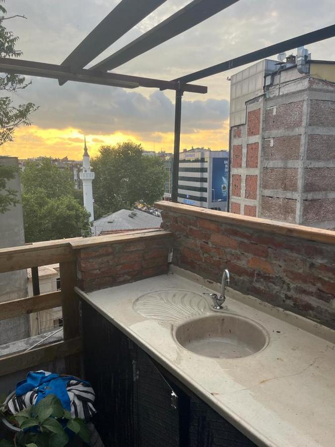 Central Apartment Kadikoy Terrace Bbq Close 2 Block Ferry Bull Metro Nighlife Estambul Exterior foto