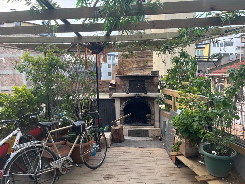 Central Apartment Kadikoy Terrace Bbq Close 2 Block Ferry Bull Metro Nighlife Estambul Exterior foto